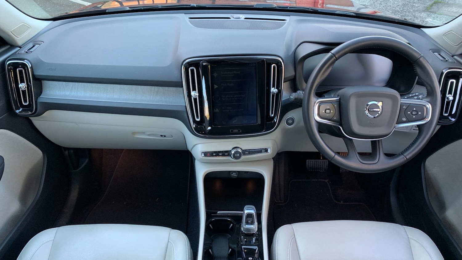 Used Volvo XC40 2020 for sale - 76832215: Photo 6