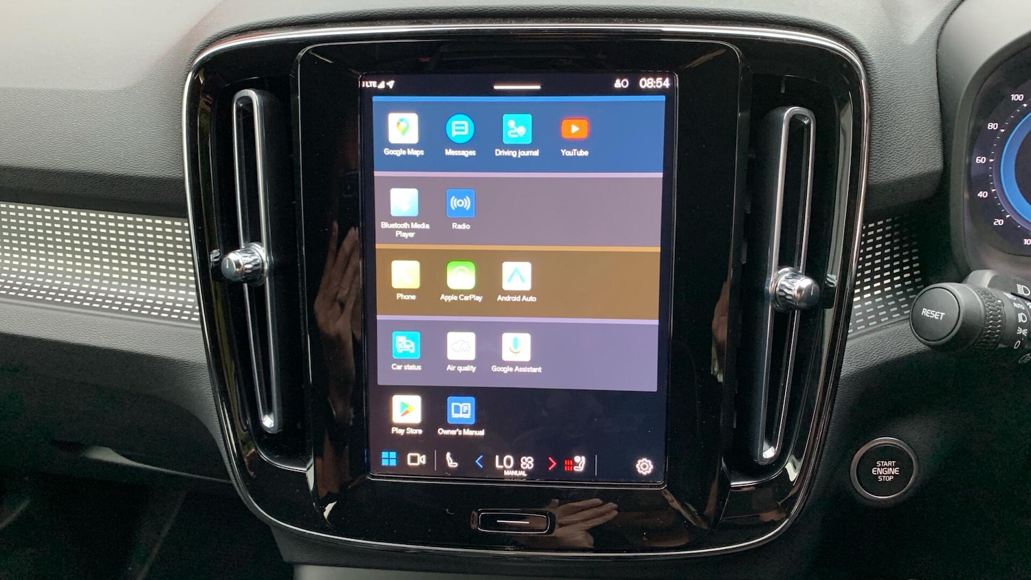 Used Volvo XC40 2024 for sale - 76432728: Photo 13