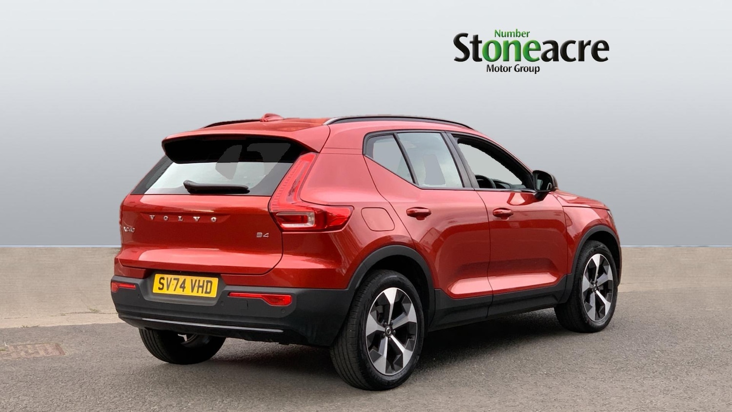 Used Volvo XC40 2024 for sale - 76432728: Photo 2