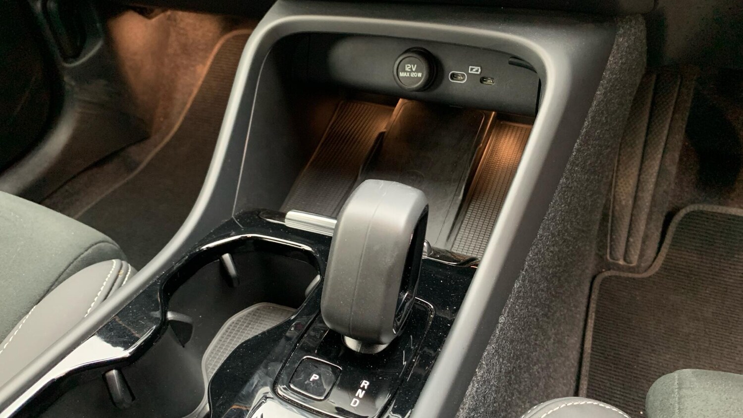 Used Volvo XC40 2024 for sale - 76432728: Photo 27