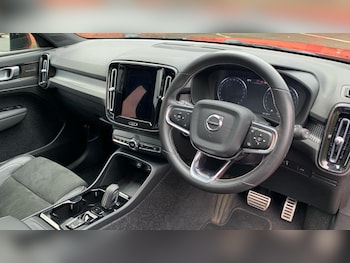 Used Volvo XC40 2021 for sale - 79426569: Photo