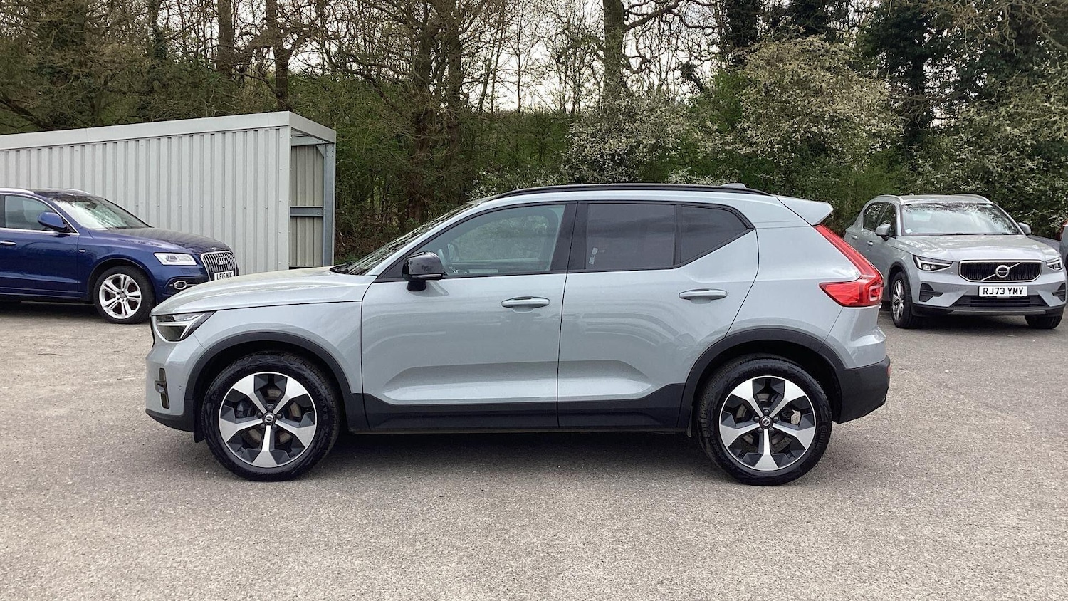 Used Volvo XC40 for sale - 77768485: Photo 2