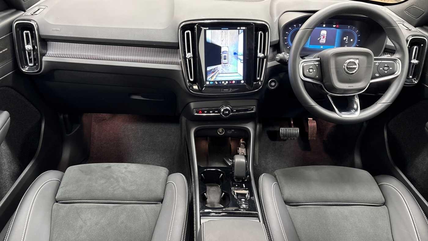 Used Volvo XC40 2025 for sale - 76832721: Photo 11