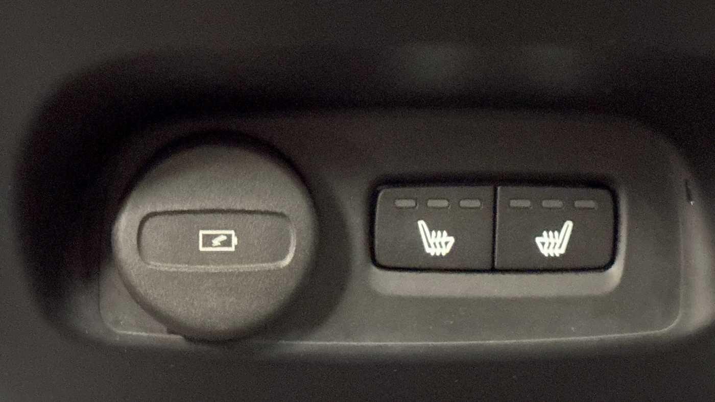 Used Volvo XC40 2025 for sale - 76832721: Photo 16