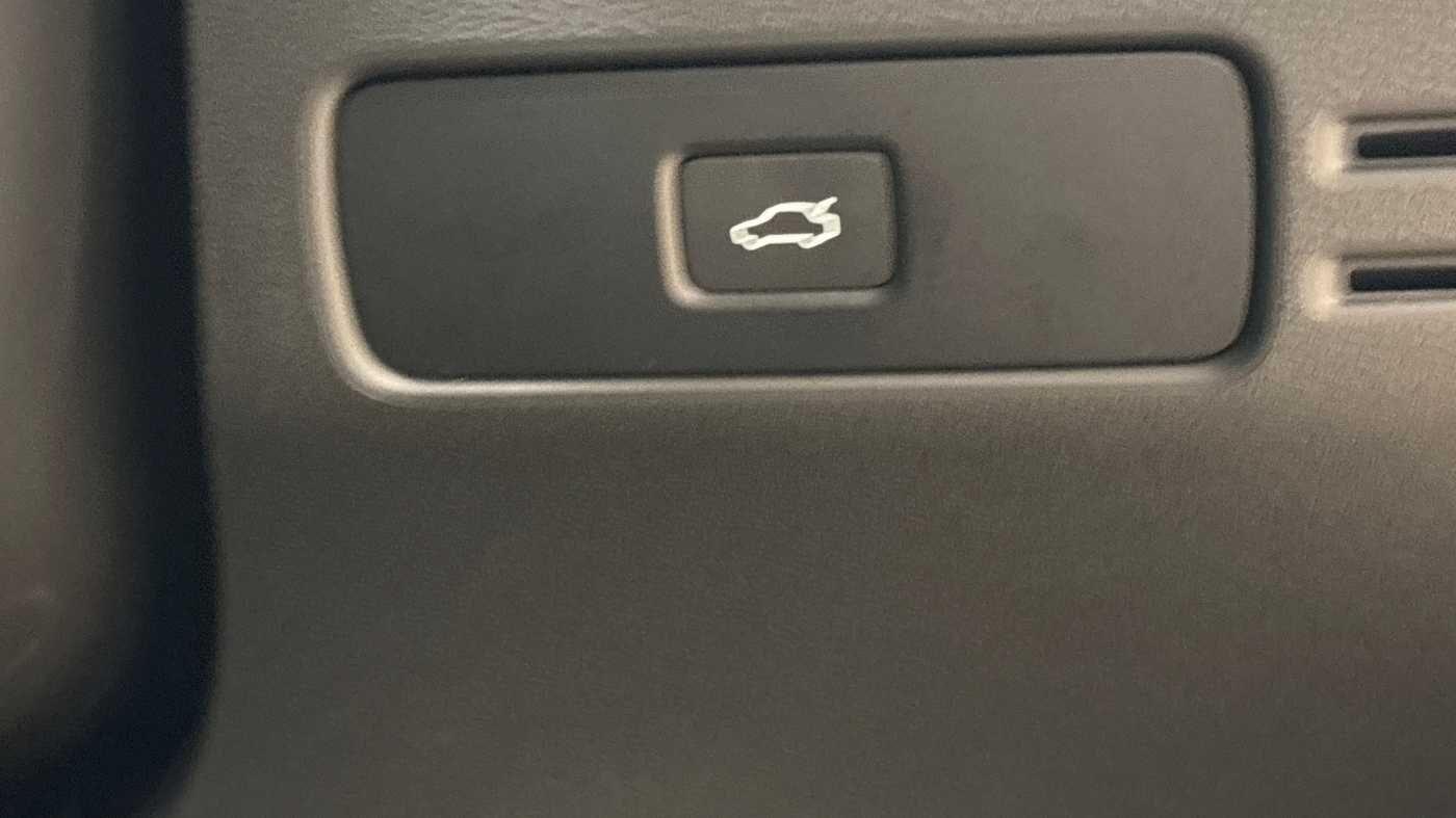 Used Volvo XC40 2025 for sale - 76832721: Photo 22