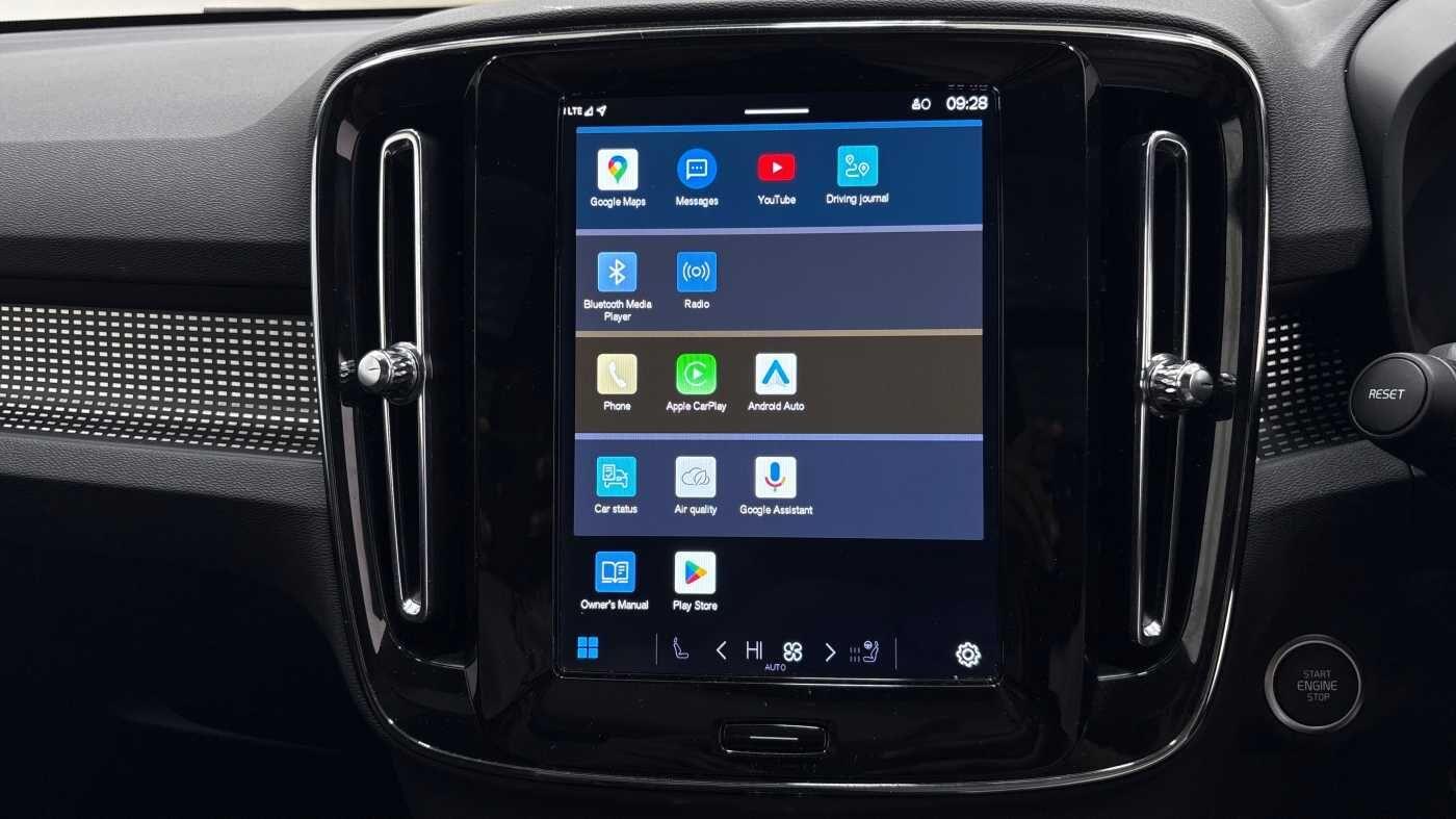 Used Volvo XC40 2025 for sale - 76832721: Photo 28