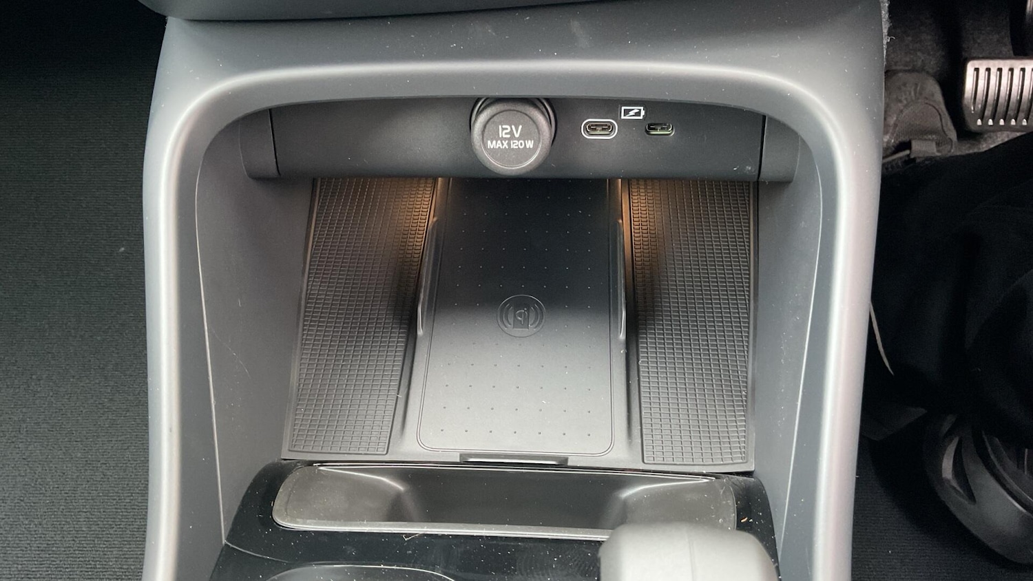 Used Volvo XC40 2025 for sale - 77166787: Photo 26