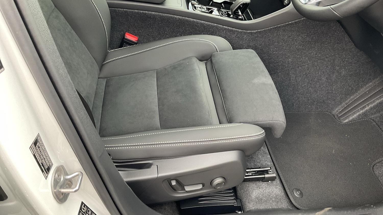 Used Volvo XC40 2025 for sale - 77166787: Photo 31