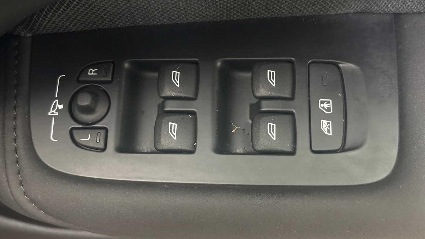 Used Volvo XC60 2025 for sale - 77496803: Photo 16