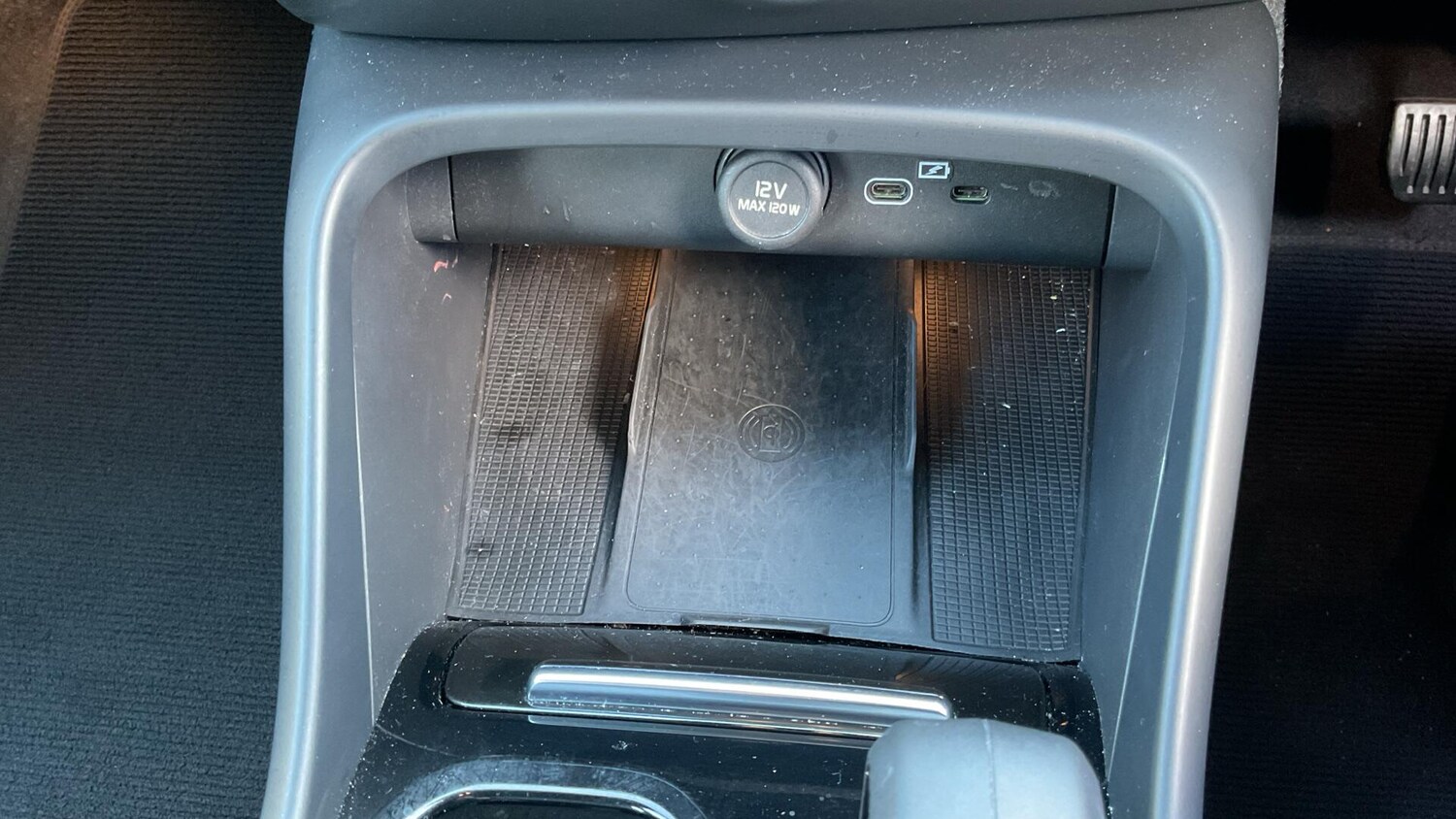 Used Volvo XC40 2023 for sale - 76072924: Photo 25