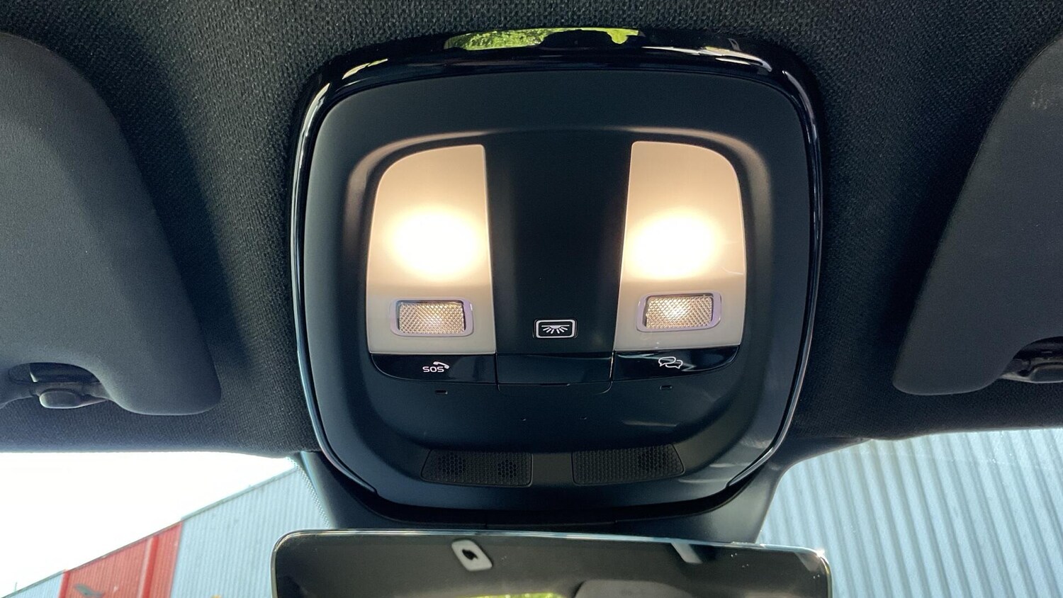 Used Volvo XC40 2023 for sale - 76072924: Photo 28
