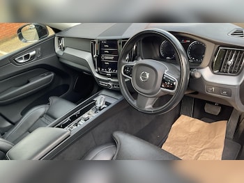 Used Volvo XC60 2020 for sale - 79544231: Photo