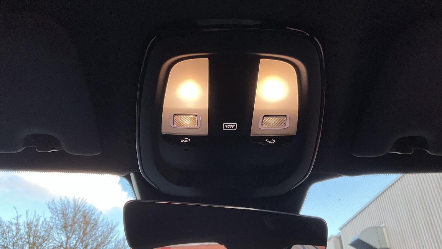 Used Volvo XC40 2024 for sale - 76700714: Photo 28