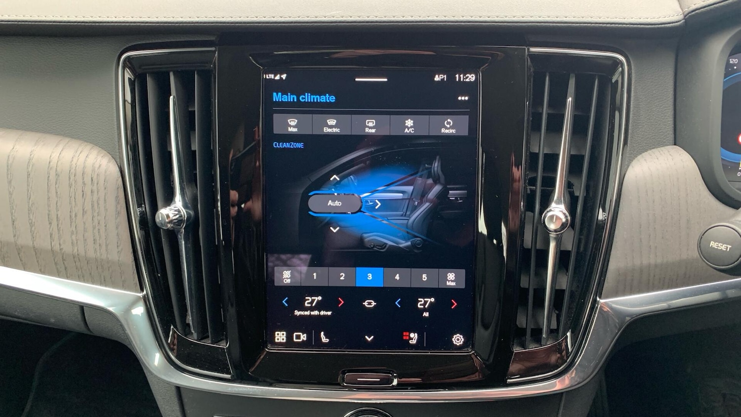 Used Volvo V90 2021 for sale - 77624984: Photo 40