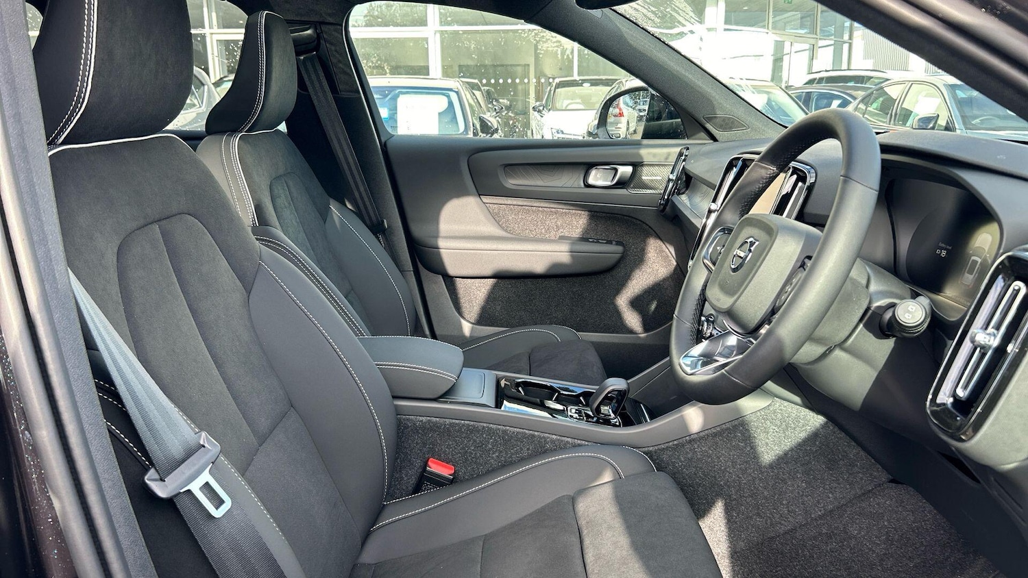 Used Volvo XC40 for sale - 77969888: Photo 14