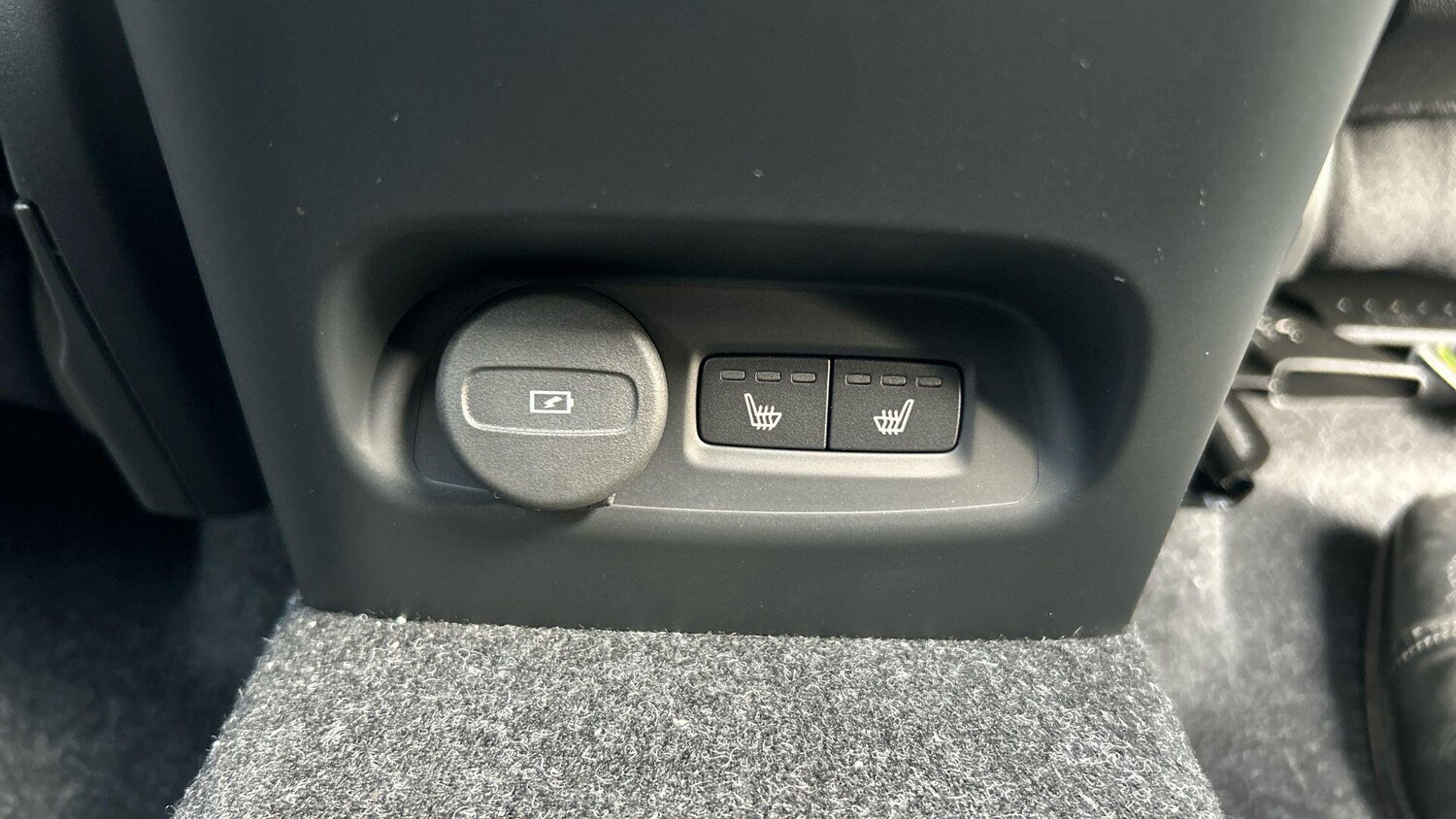 Used Volvo XC40 for sale - 77969888: Photo 21