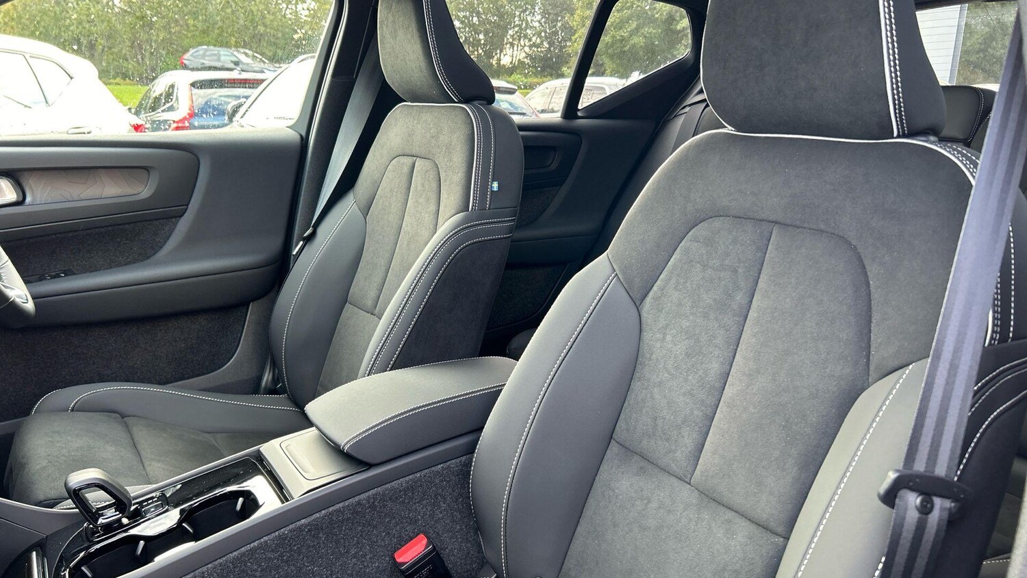 Used Volvo XC40 for sale - 77969888: Photo 38