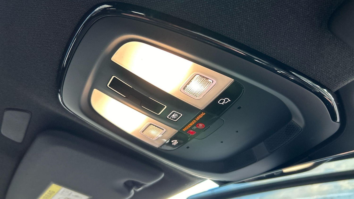 Used Volvo XC40 for sale - 77969888: Photo 42