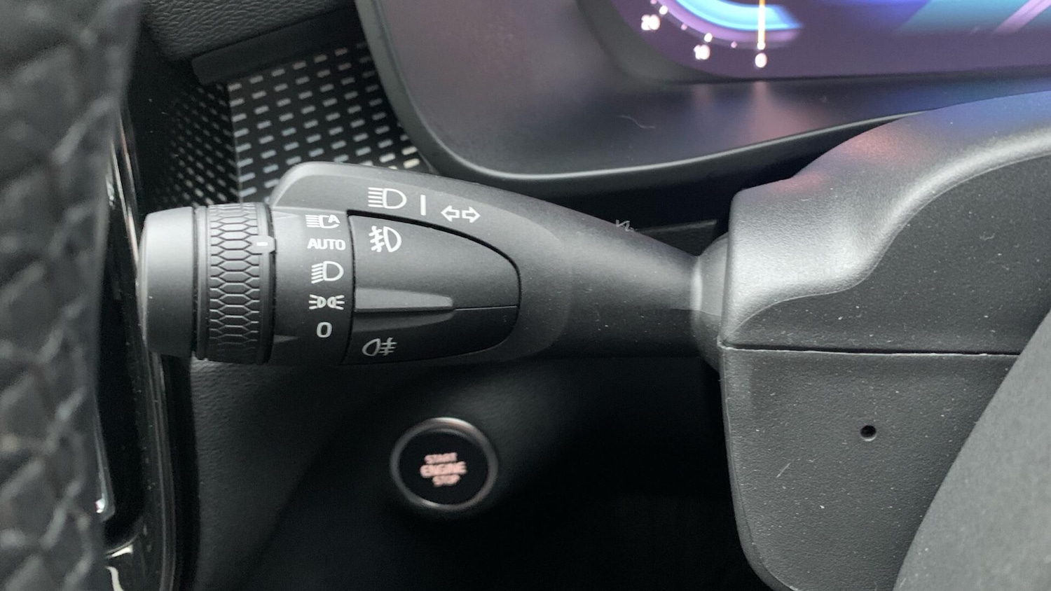 Used Volvo XC40 2024 for sale - 76898476: Photo 20