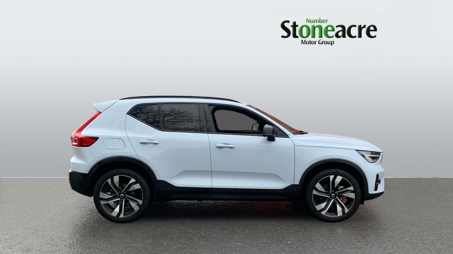 Used Volvo XC40 2024 for sale - 76898476: Photo 3