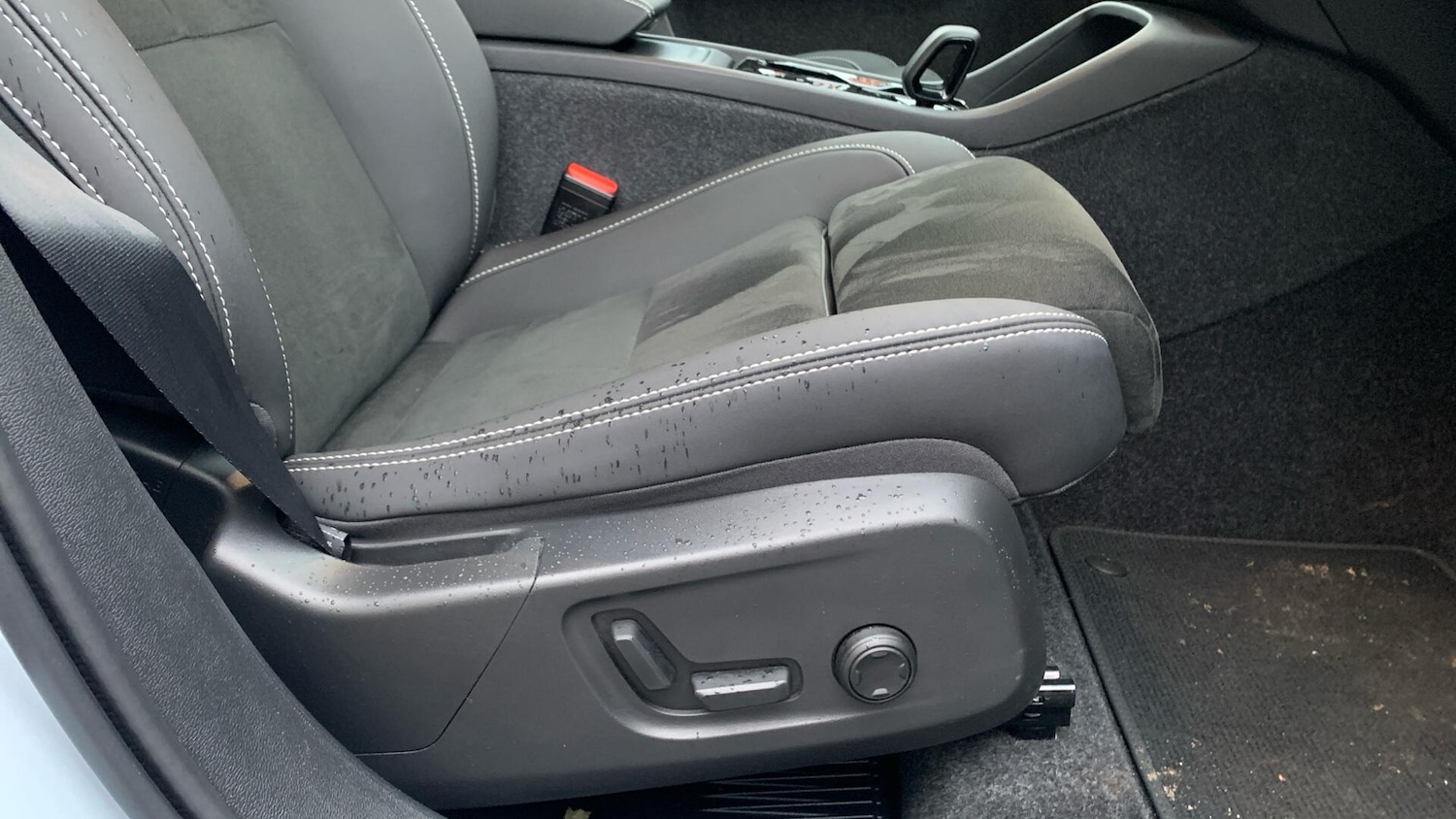 Used Volvo XC40 2024 for sale - 76898476: Photo 30