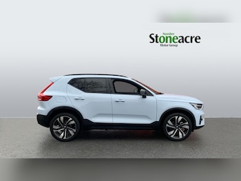 Used Volvo XC40 2024 for sale - 76898476: Photo