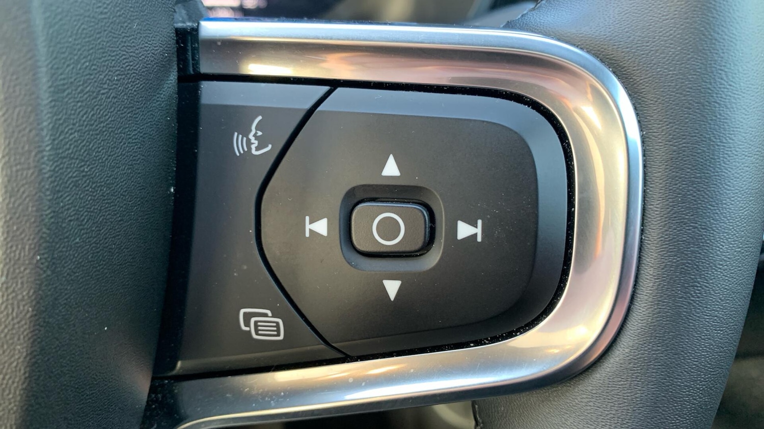 Used Volvo C40 2024 for sale - 78072619: Photo 22