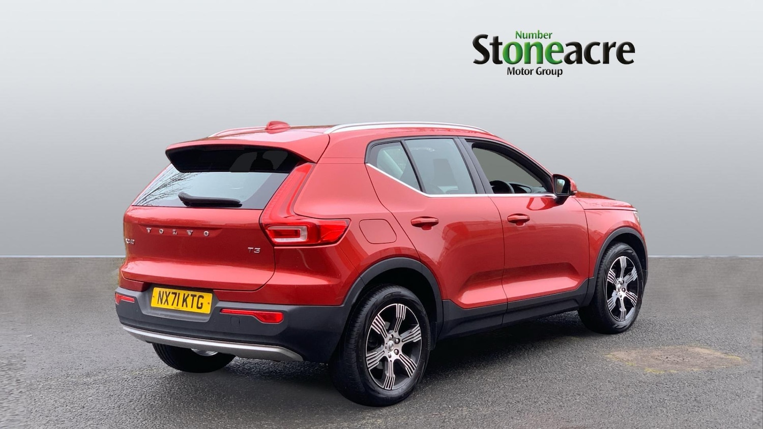 Used Volvo XC40 2021 for sale - 77386284: Photo 2