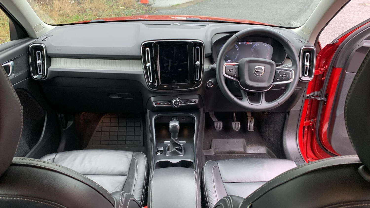 Used Volvo XC40 2021 for sale - 77386284: Photo 5
