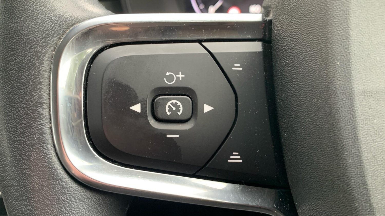 Used Volvo XC40 2021 for sale - 76825245: Photo 22