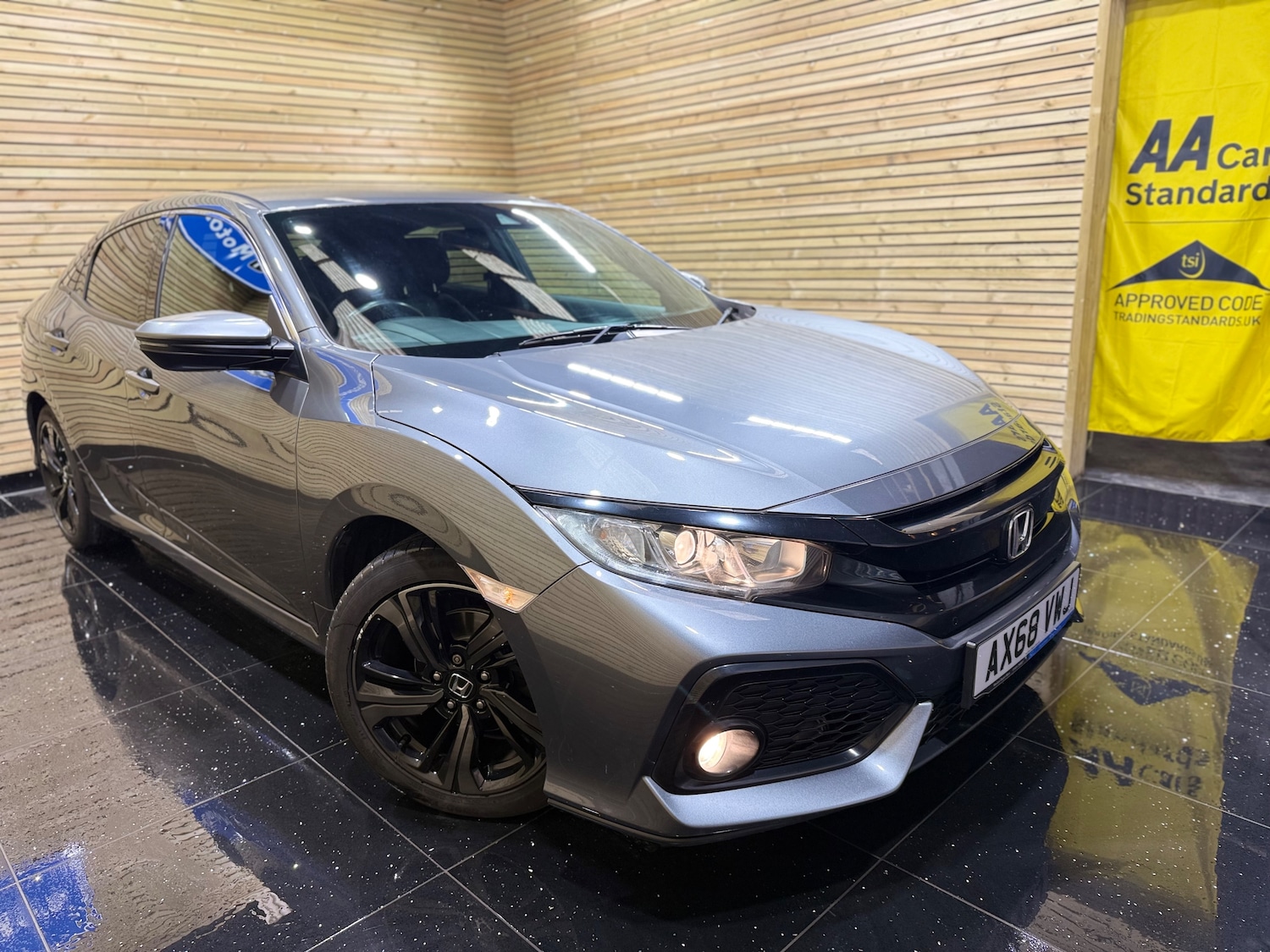 Used Honda Civic for sale - 78122216: Photo 4