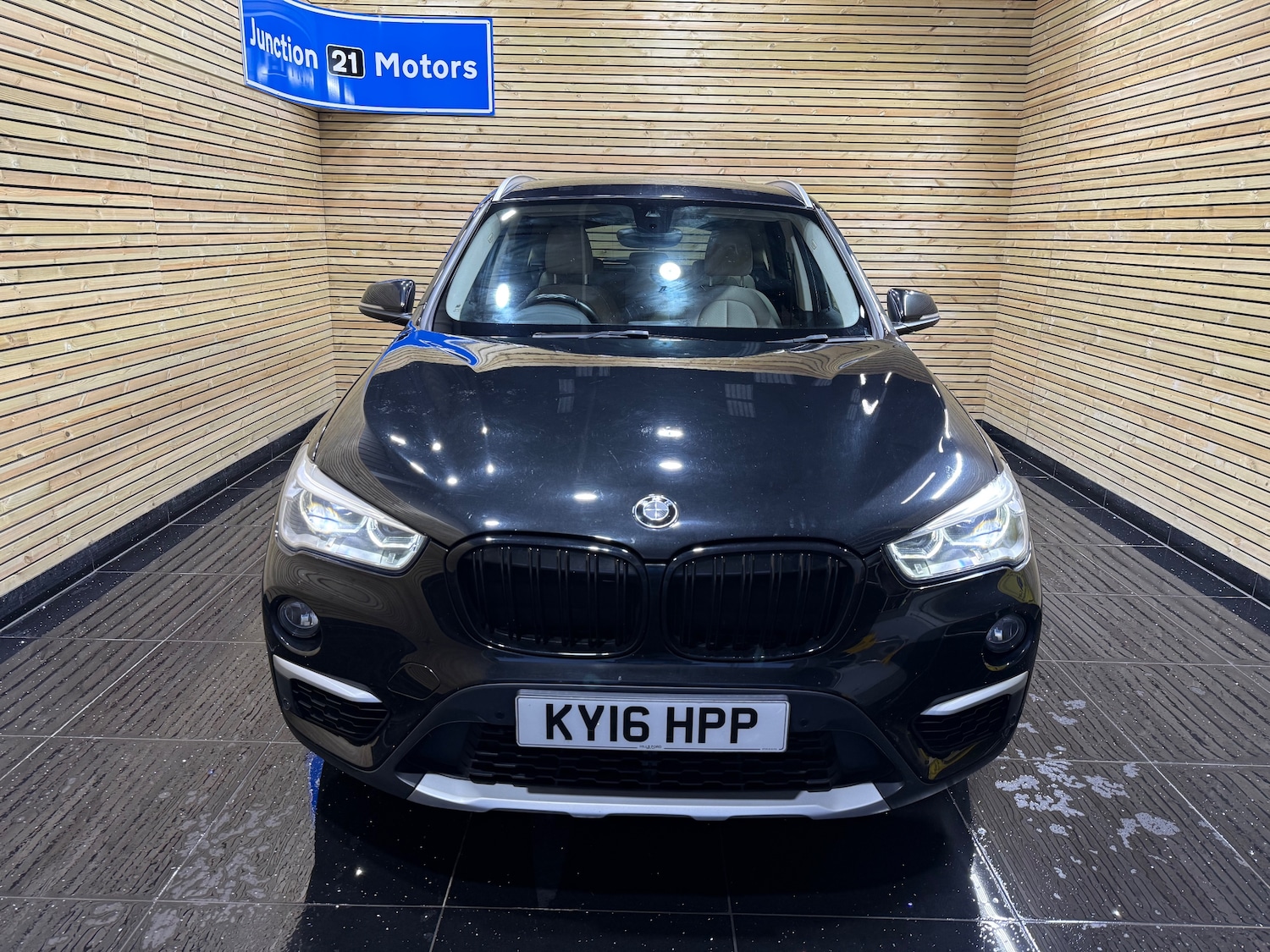 Used BMW X1 2016 for sale - 77555408: Photo 2