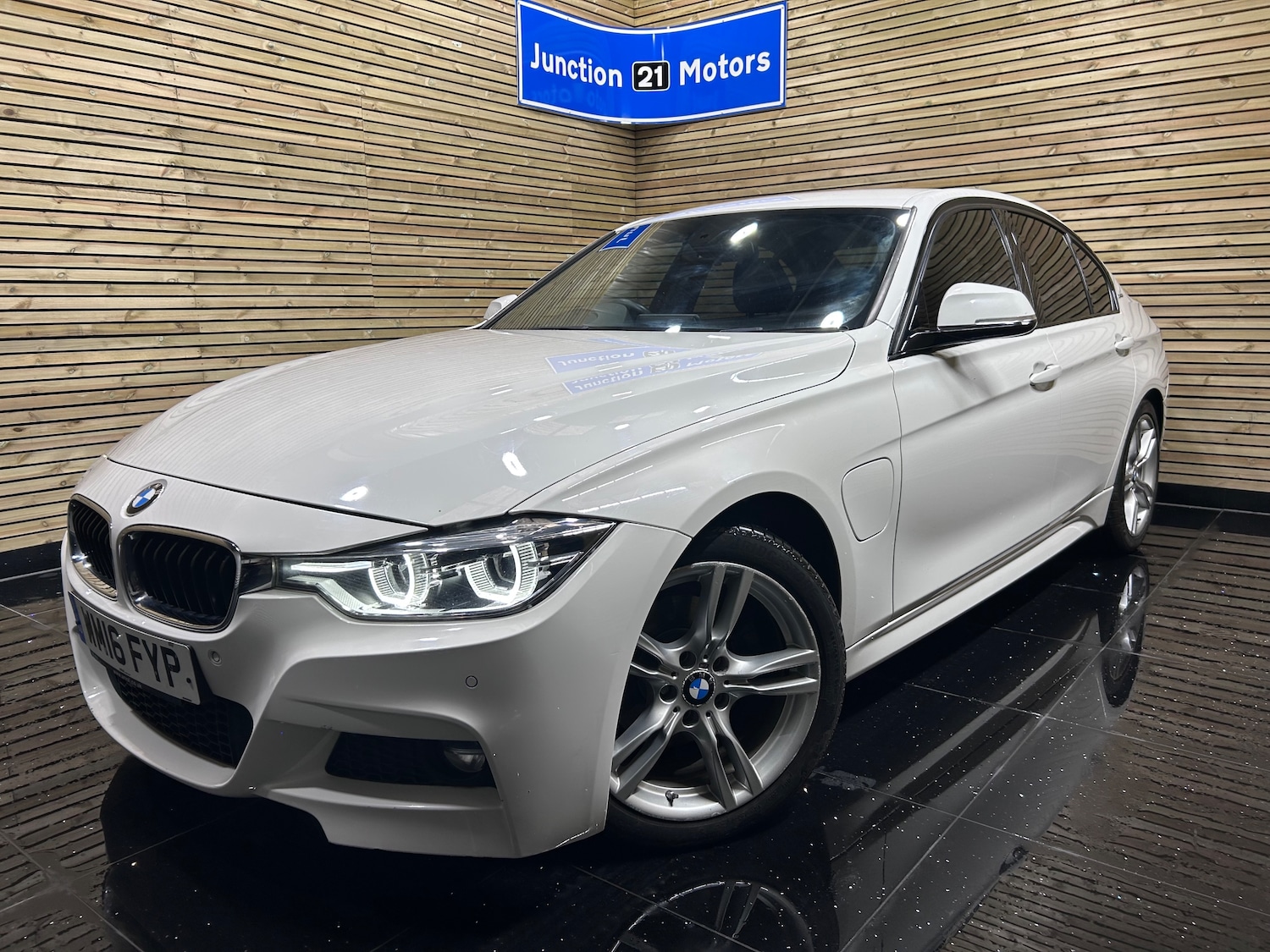 Used BMW 3 Series 2016 for sale - 76120147: Photo 1