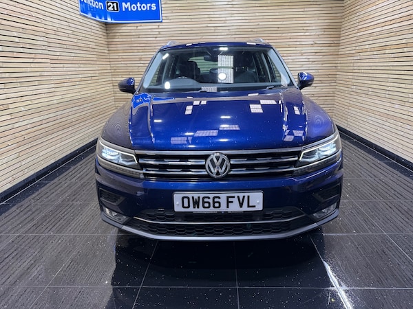 Used Volkswagen Tiguan 2017 for sale - 75272579: Photo 2