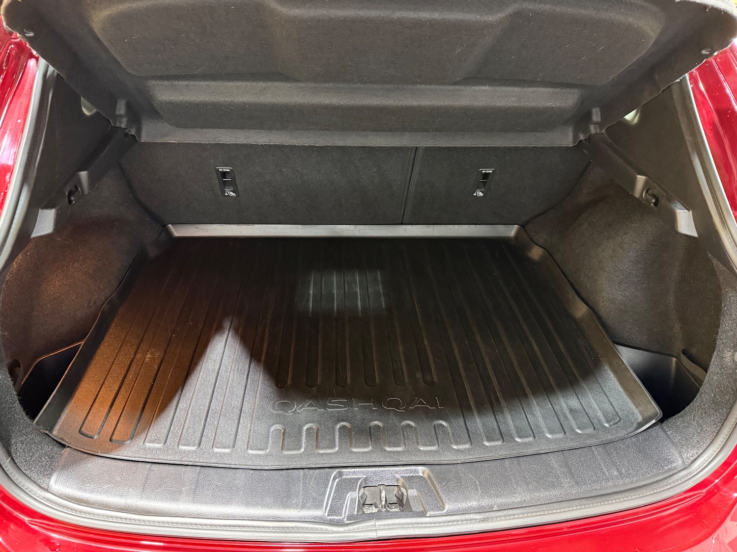 Used Nissan Qashqai 2017 for sale - 77075901: Photo 11