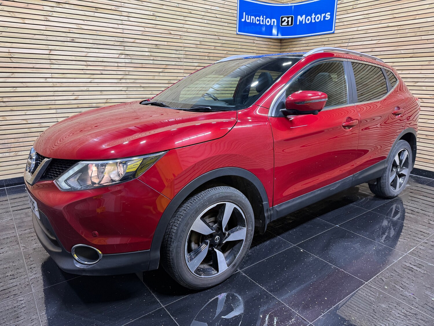 Used Nissan Qashqai 2017 for sale - 77075901: Photo 17