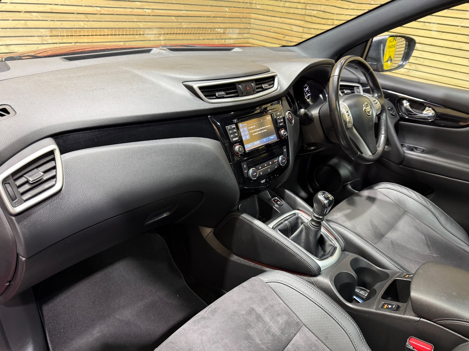 Used Nissan Qashqai 2017 for sale - 77075901: Photo 38