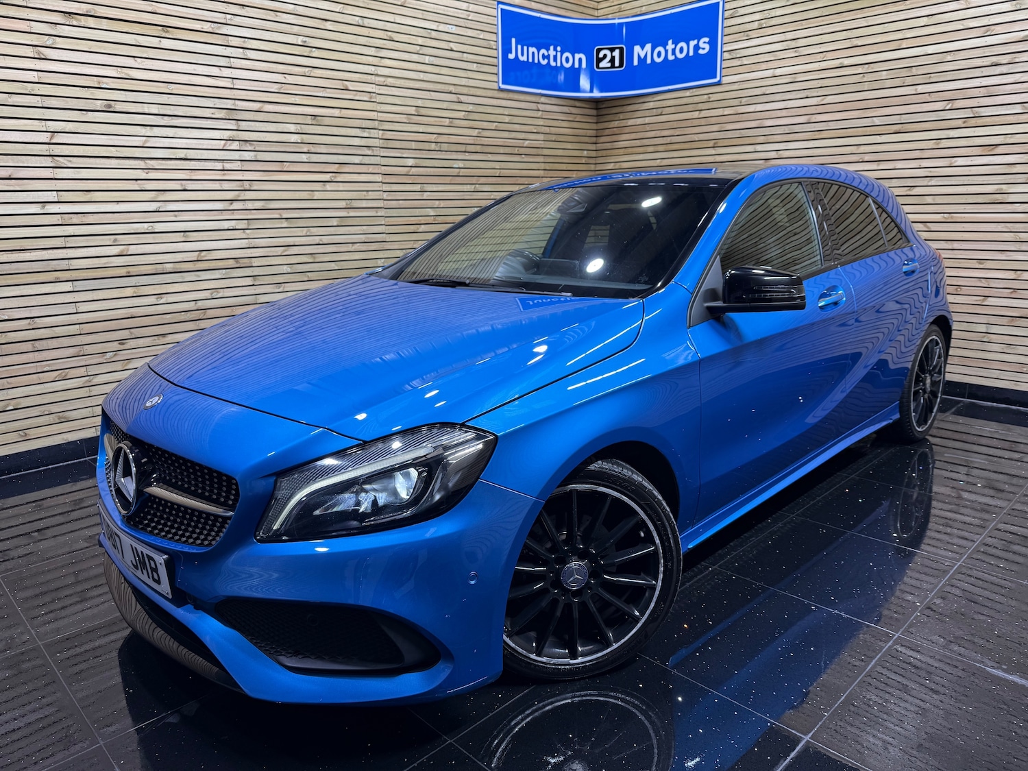 Used Mercedes-Benz A-Class 2017 for sale - 76174170: Photo 1