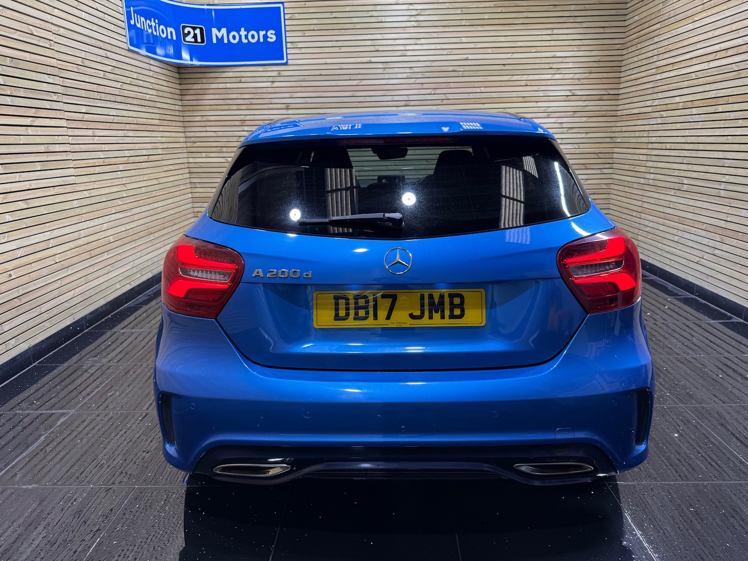 Used Mercedes-Benz A-Class 2017 for sale - 76174170: Photo 3