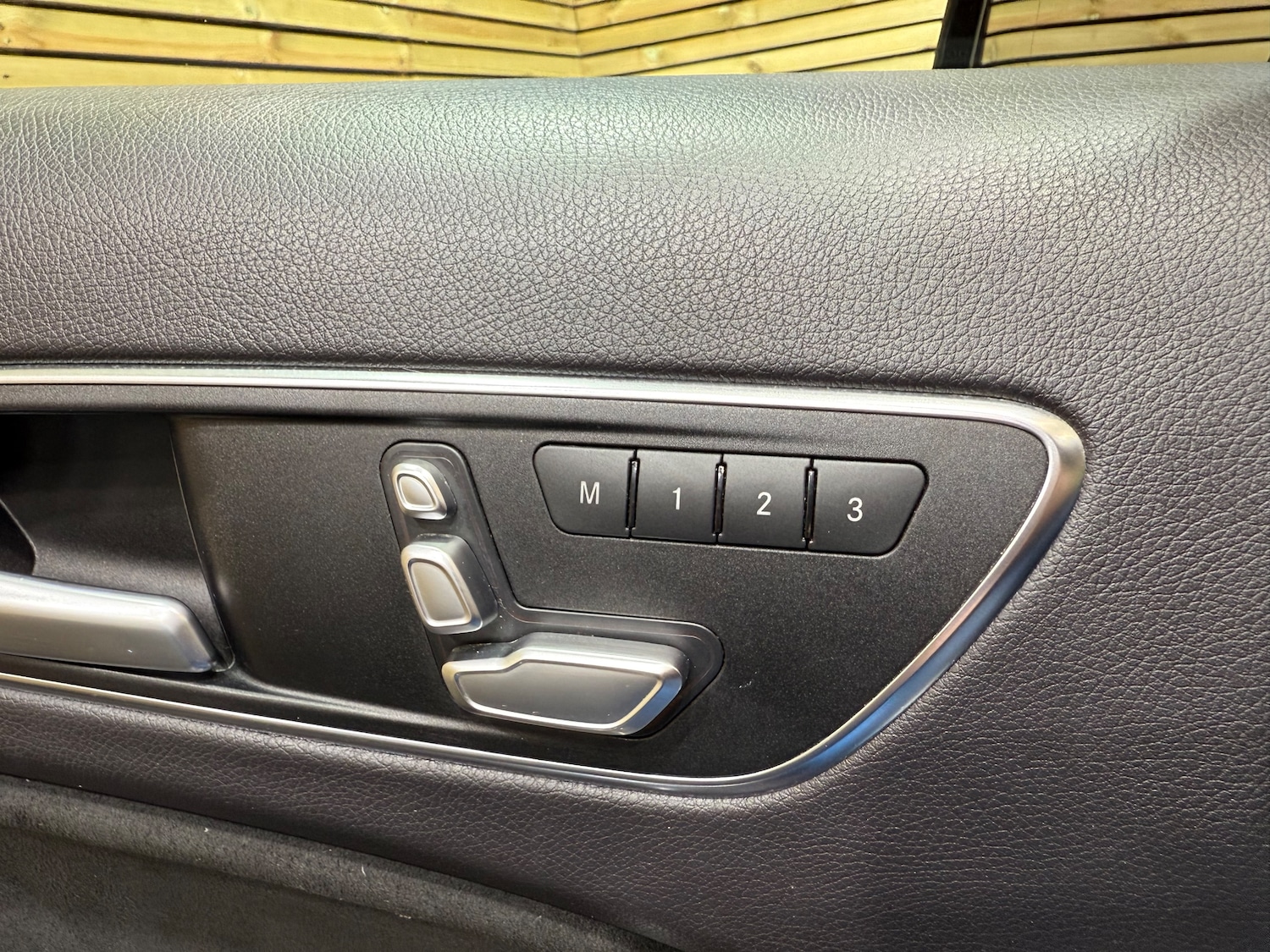 Used Mercedes-Benz A-Class 2017 for sale - 76174170: Photo 38