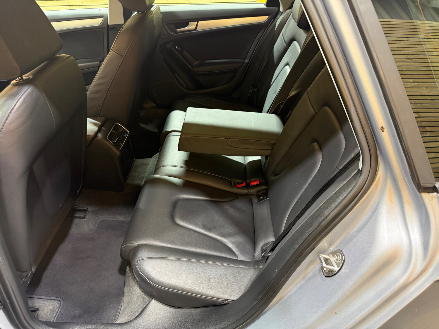 Used Audi A4 Avant 2015 for sale - 76525861: Photo 32