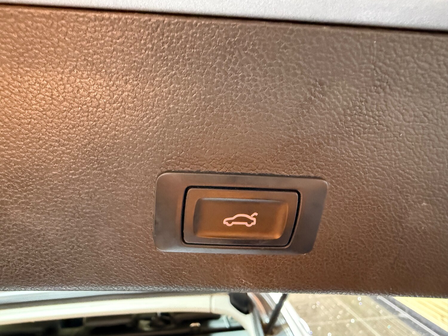 Used Audi A4 Avant 2015 for sale - 76525861: Photo 33