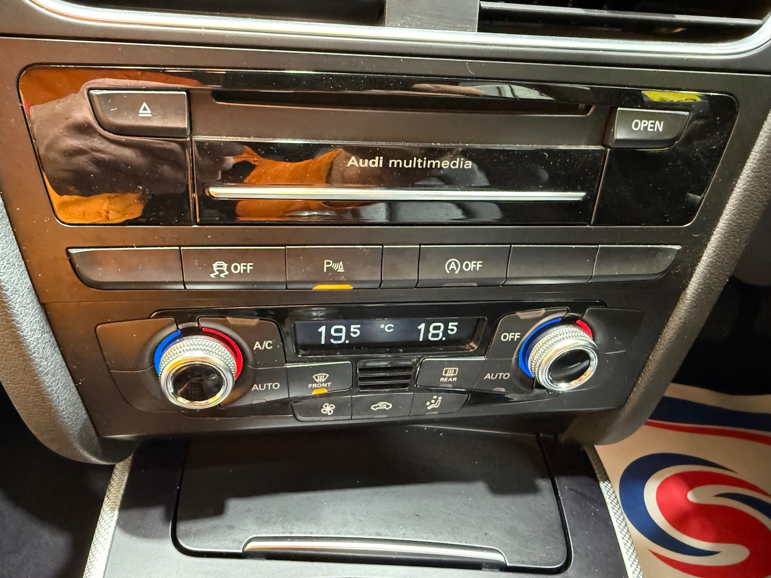 Used Audi A4 Avant 2015 for sale - 76525861: Photo 38