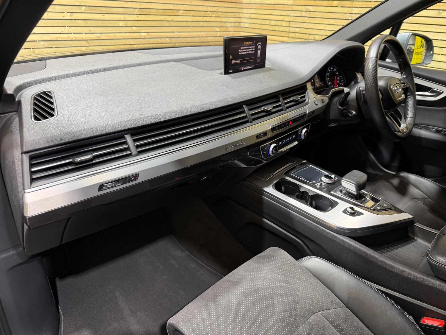 Used Audi Q7 2016 for sale - 77281172: Photo 40