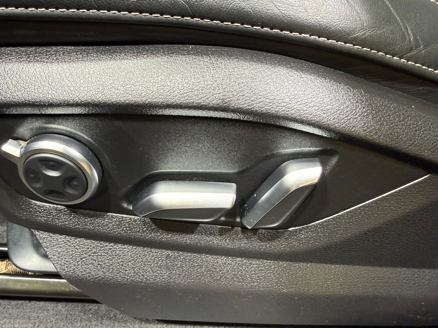 Used Audi Q7 2016 for sale - 77281172: Photo 42