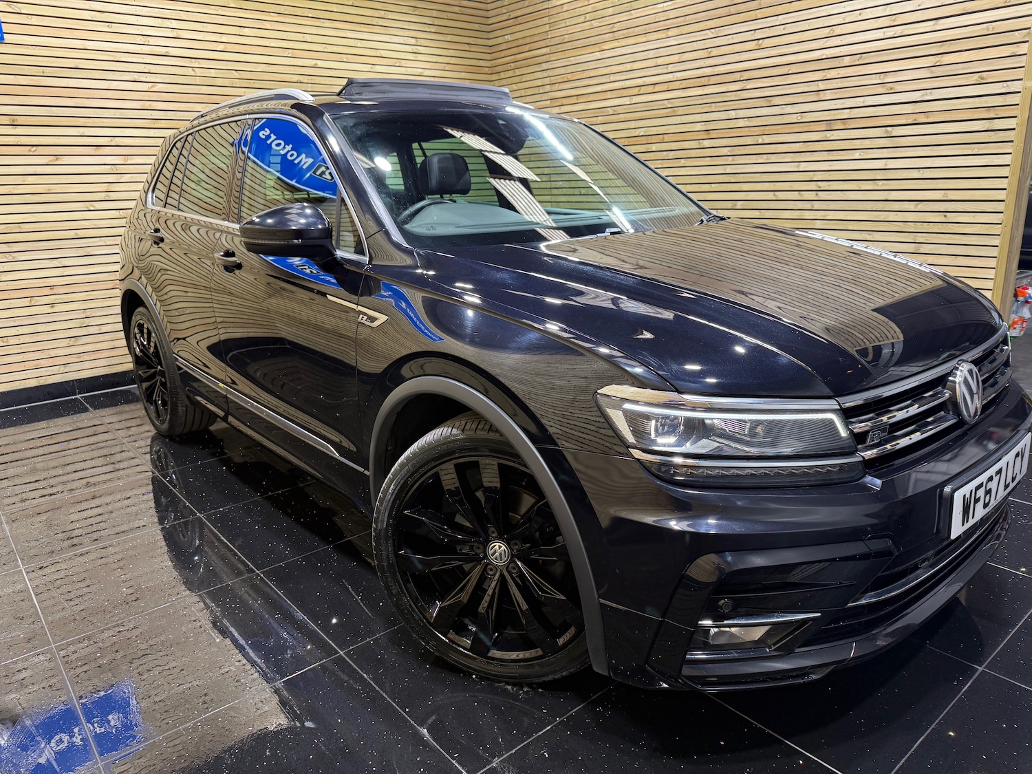 Used Volkswagen Tiguan 2017 for sale - 76165096: Photo 3
