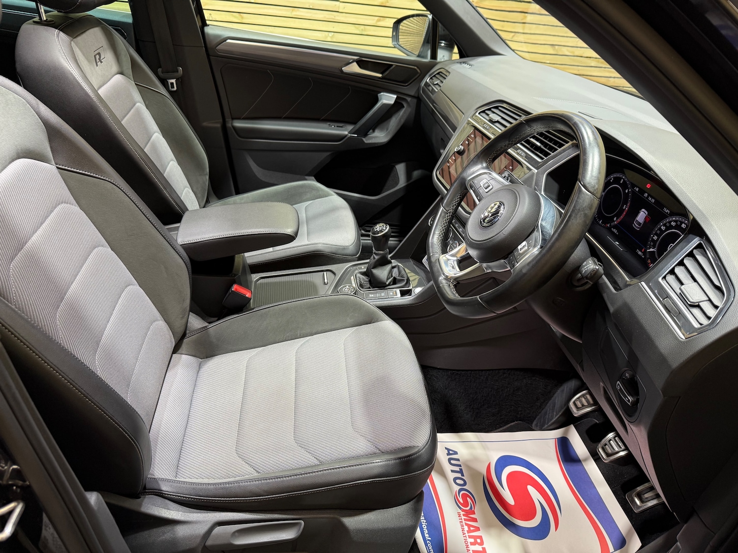 Used Volkswagen Tiguan 2017 for sale - 76165096: Photo 7