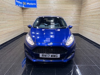 Used Ford Fiesta 2017 for sale - 76177331: Photo