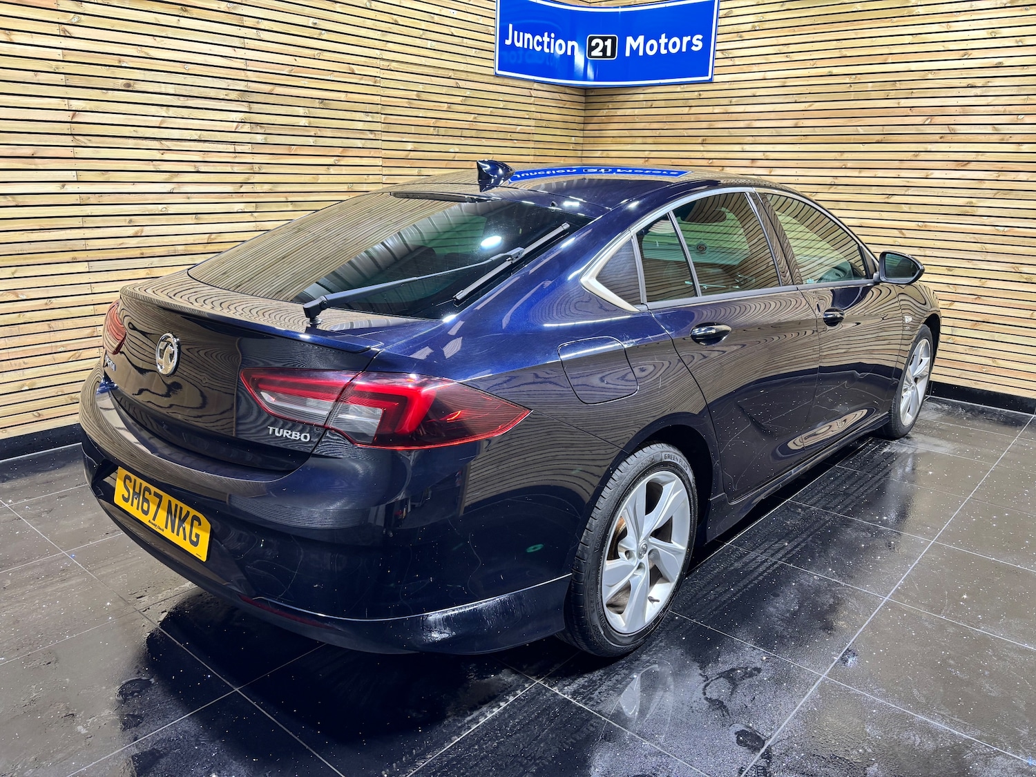 Used Vauxhall Insignia 2017 for sale - 76157870: Photo 6