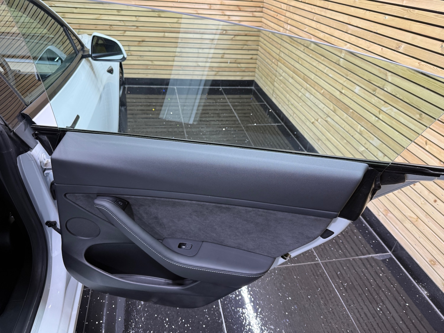 Used Tesla Model 3 2021 for sale - 76341048: Photo 23